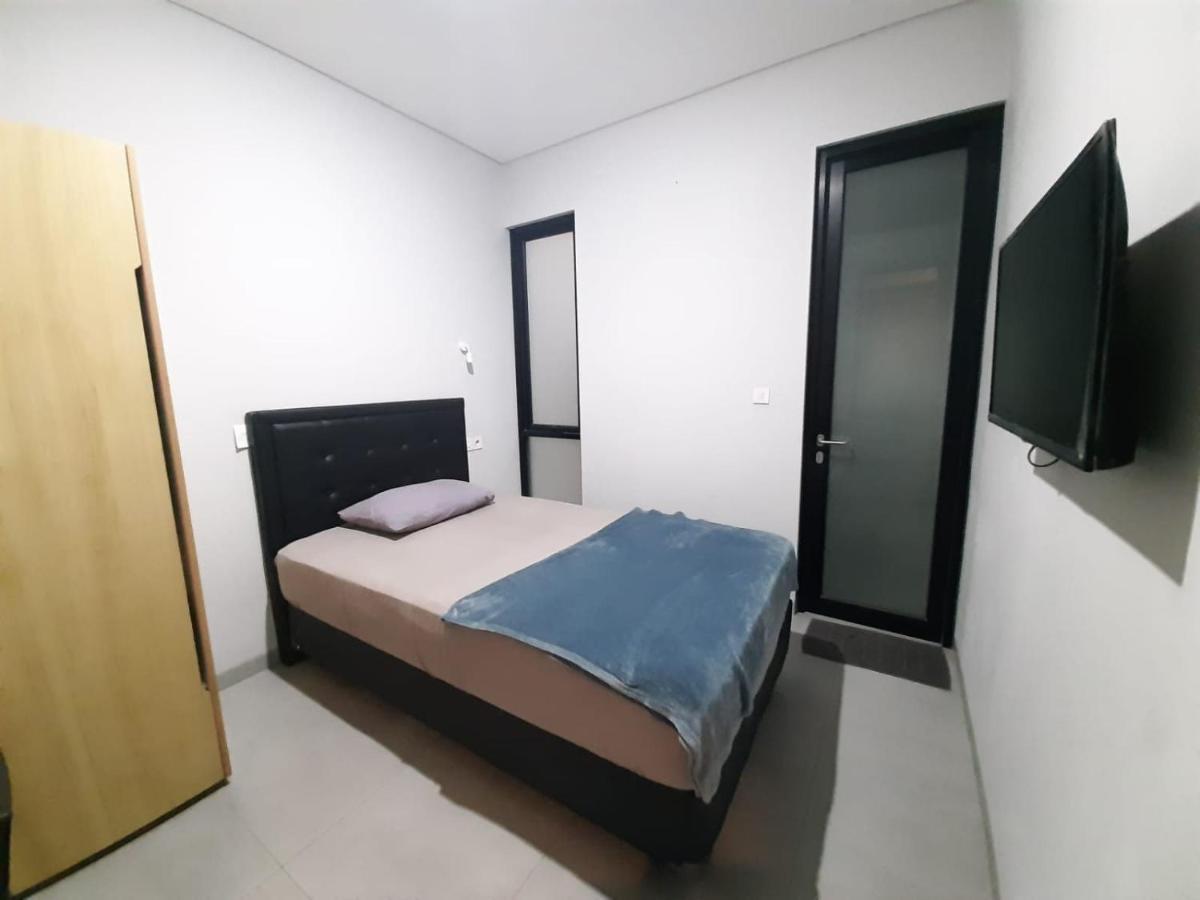 Oyo Life 92770 Cozy Puri 22 Hotel Jakarta Kültér fotó