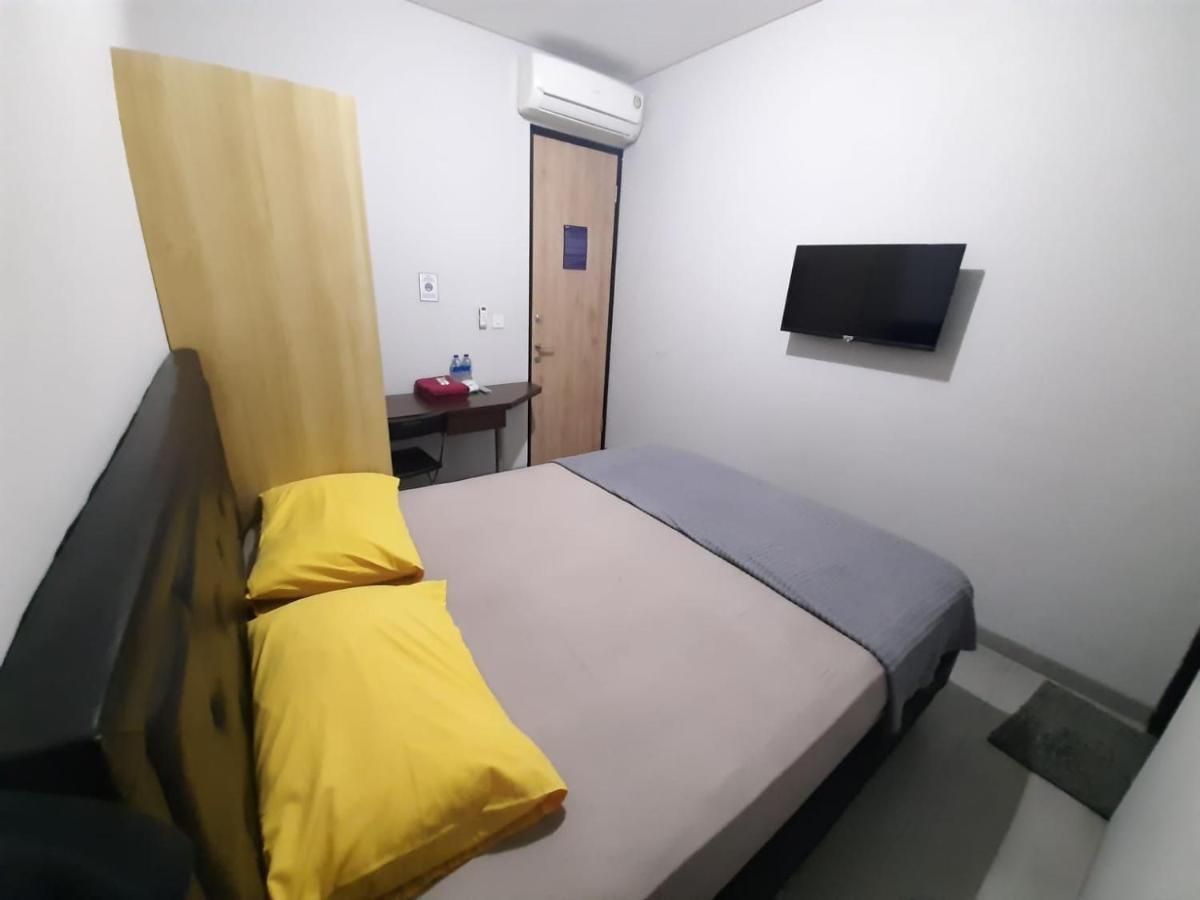 Oyo Life 92770 Cozy Puri 22 Hotel Jakarta Kültér fotó