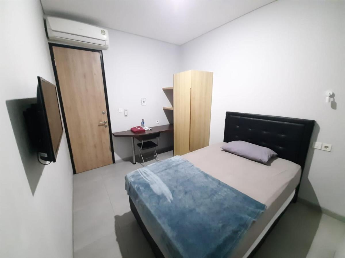 Oyo Life 92770 Cozy Puri 22 Hotel Jakarta Kültér fotó